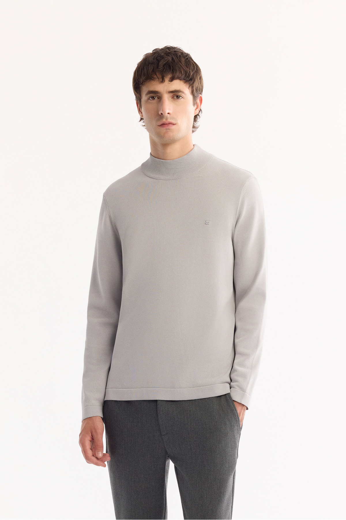 آوا ژاکت مردانه یقه اسکی خاکستری ساده طرح ابریشم مصنوعی B005151