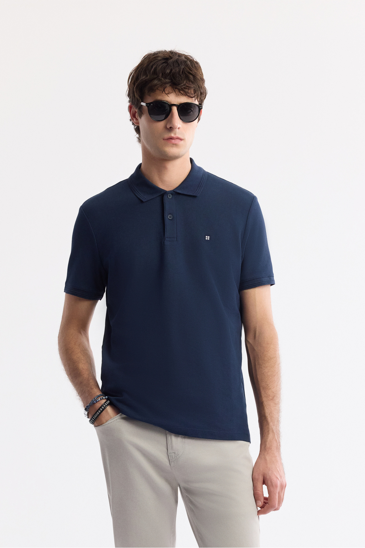 Avva Erkek Lacivert Kıvrılmaz Polo Yaka %100 Pamuk Basic Regular Fit T-Shirt B001032