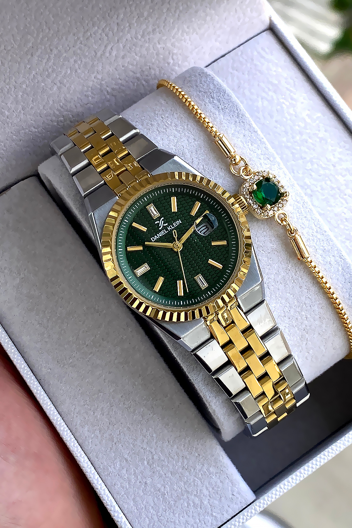 Daniel Klein %100 Orijinal Altın Gümüş Renk Kordon Yeşil Kadran Kadın Kol Saati Özel Seri Bileklik Hediyeli
