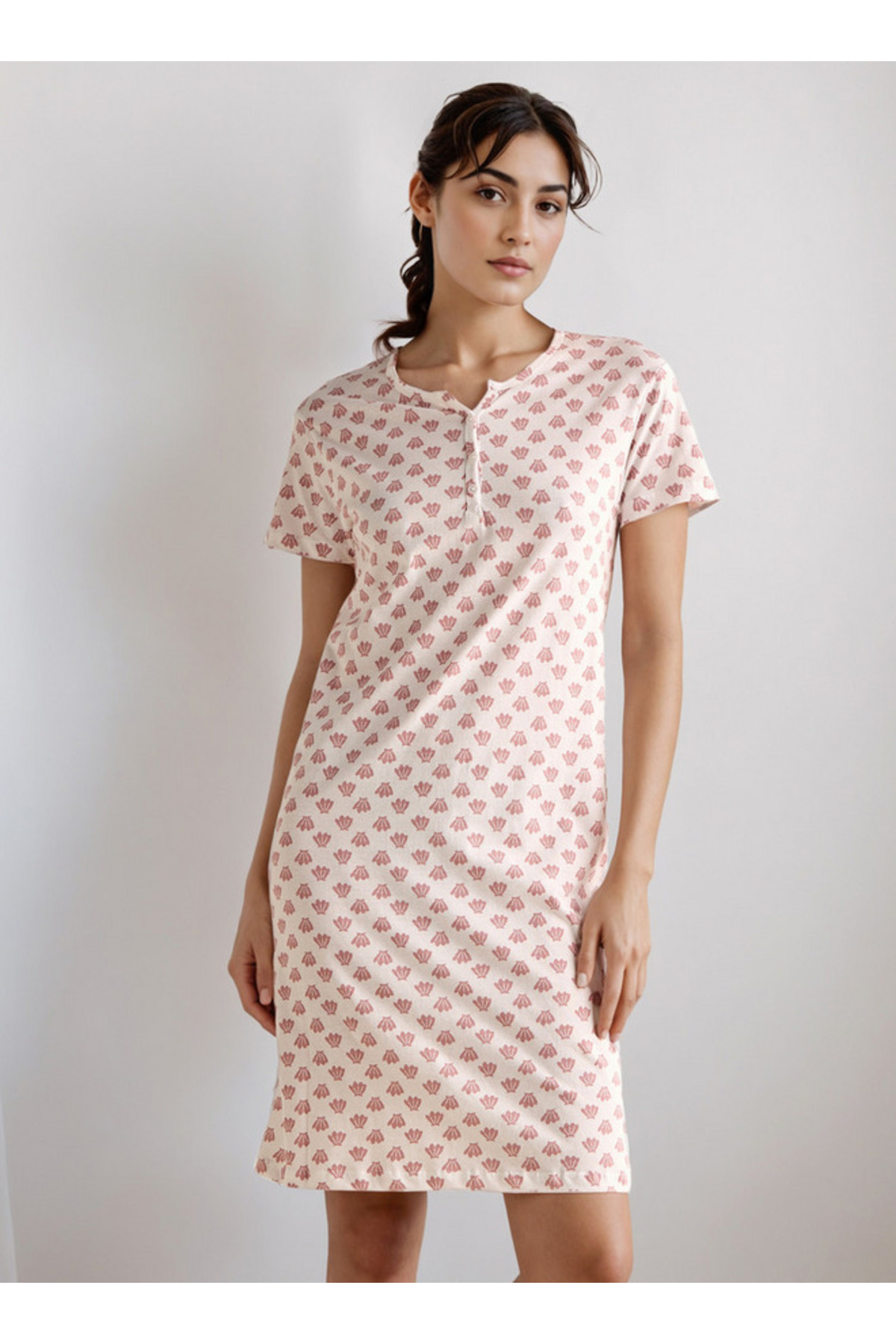 Splash FAV Nighty Knee Length with Round Neck