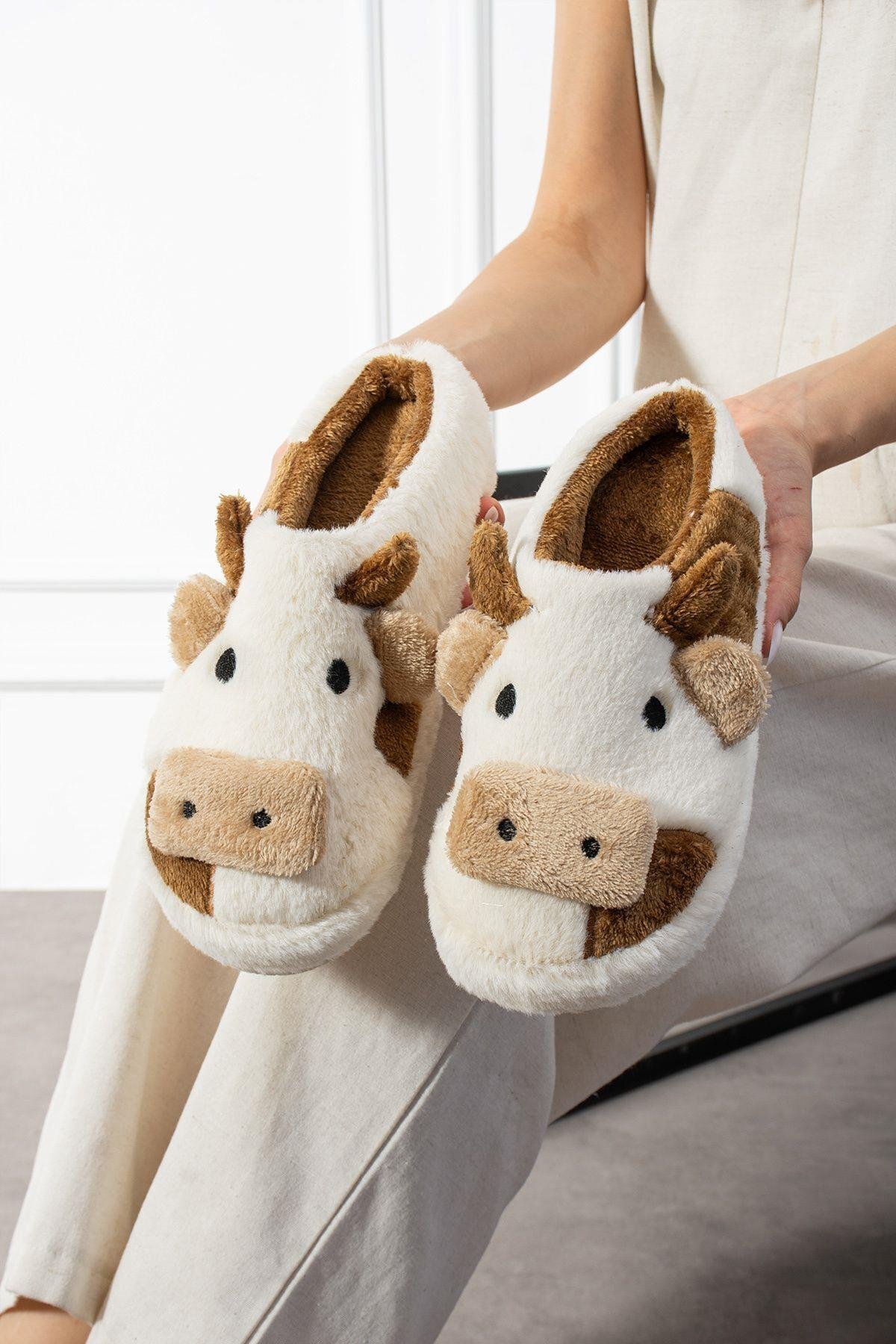 StWenn Öküz Figürlü Kışlık Unisex Ev Terliği Kaydırmaz Taban