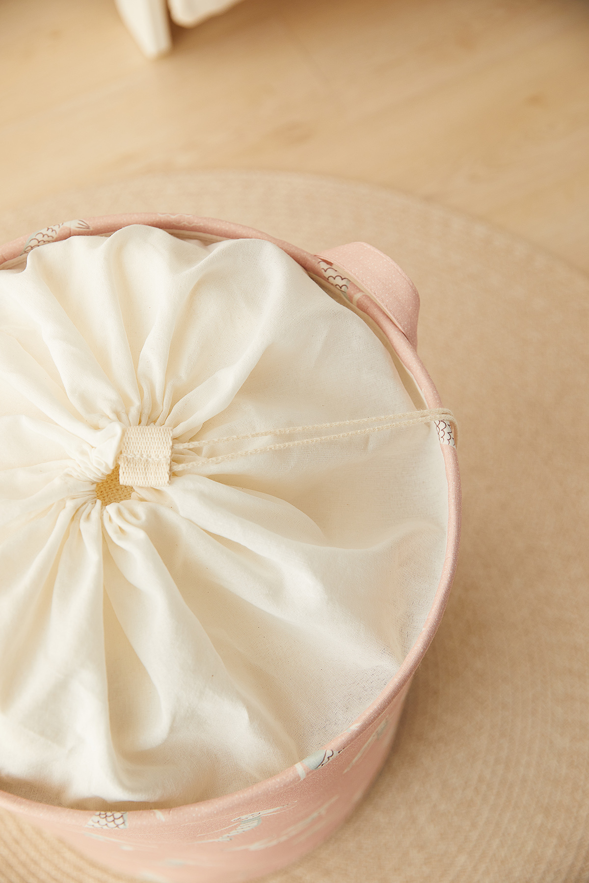 Ocean Home Textile Katlanabilir Ağzı Büzgülü Deniz Kızı Çocuk Odası Kirli Çamaşır Sepeti Oyuncak Sepeti 36x50 fotoğrafı 4 (önizleme)