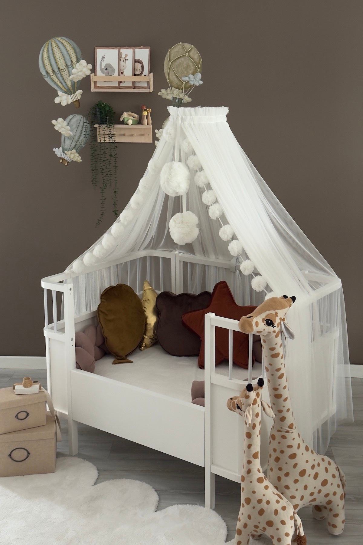 Miniden Beyaz Aparatlı Beşik Cibinliği fotoğrafı 7 (önizleme)