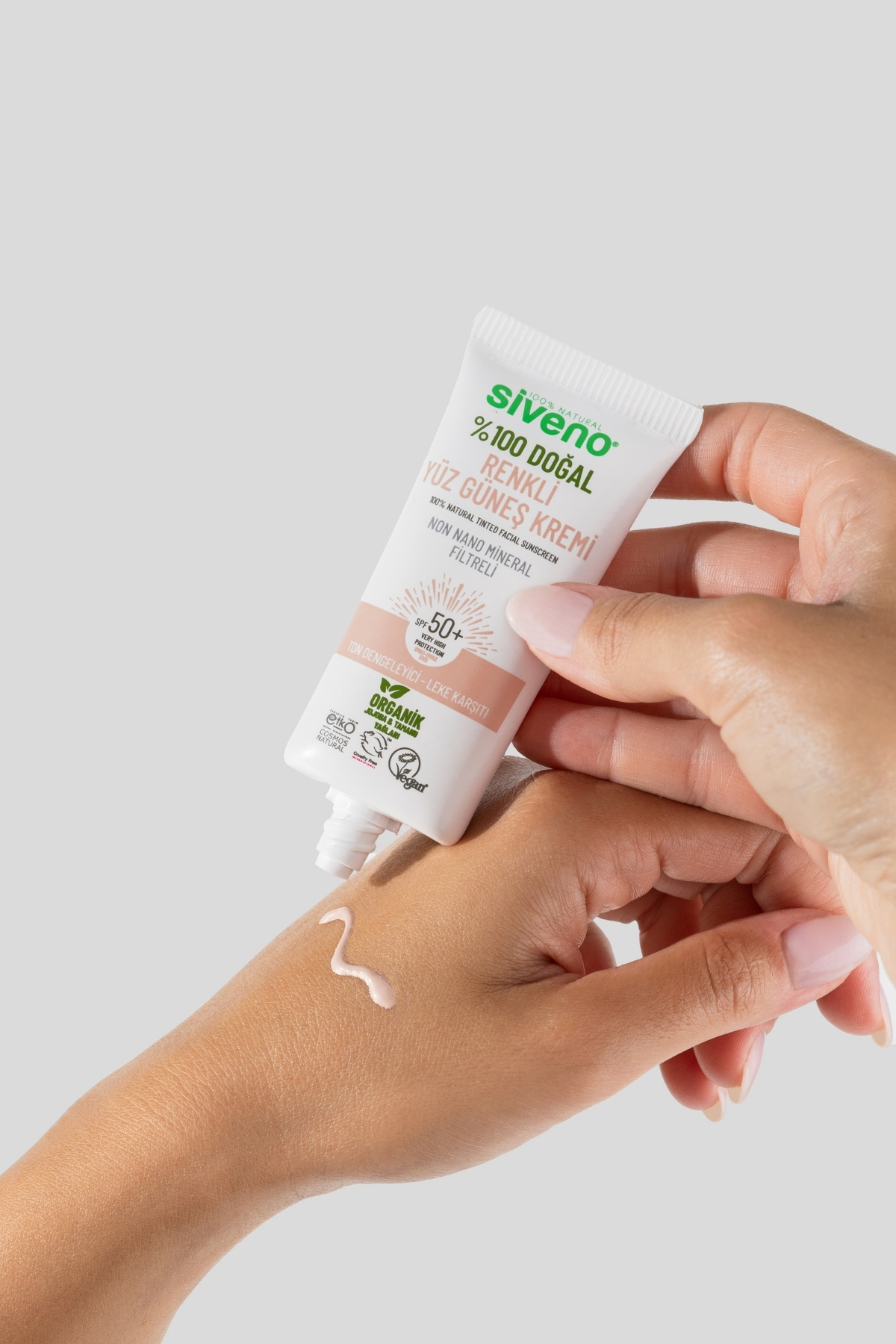 Siveno %100 Doğal Yüz Güneş Kremi Renkli Ton Eşitleyici Leke Karşıtı SPF 50+ UVA UVB 30 ml fotoğrafı 2 (önizleme)