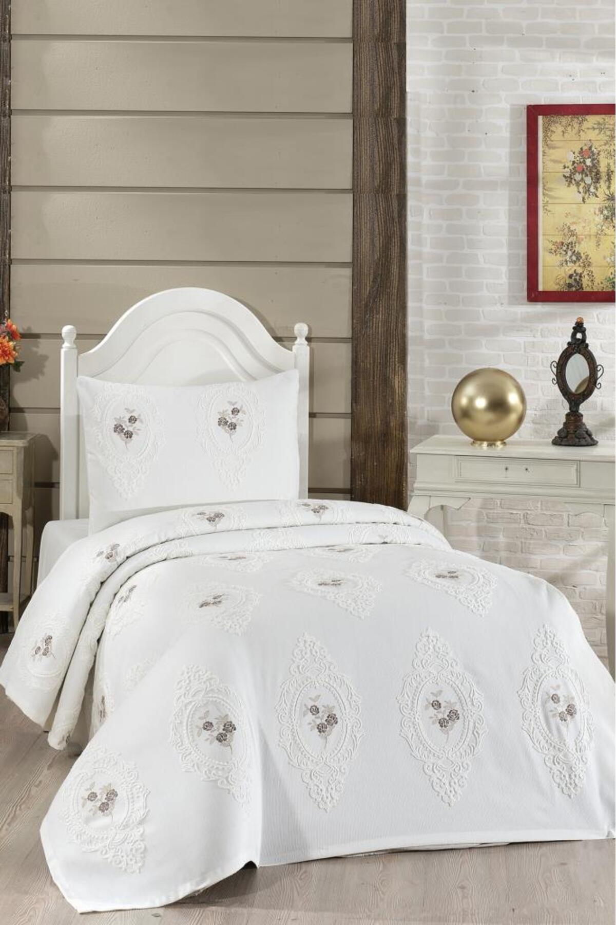 Çeyiz Diyarı Gardenlove Nakışlı Şönil 2 Parça Tek Kişilik Yatak Örtüsü Bej