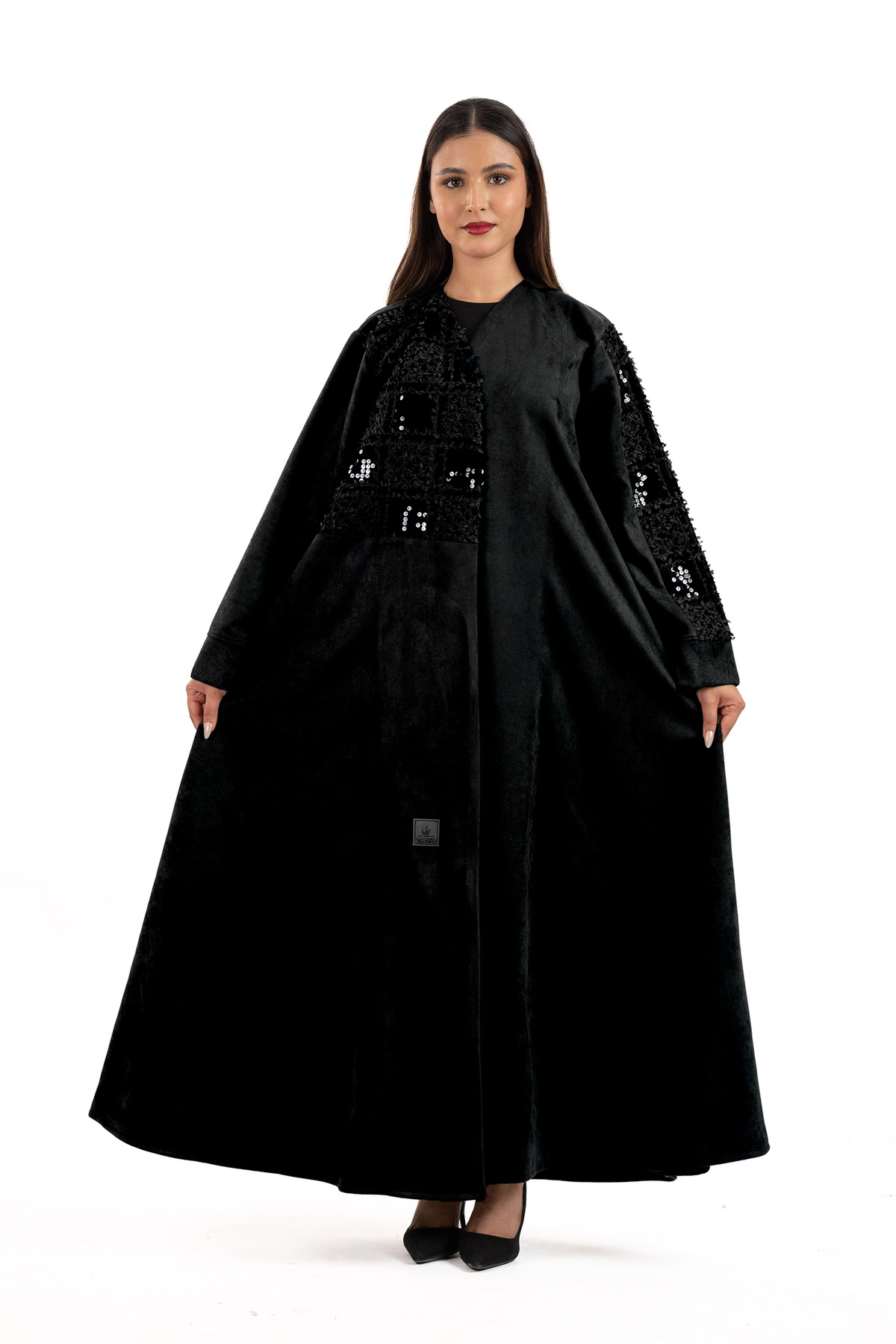 عباية عبير شامواة باللون الاسود