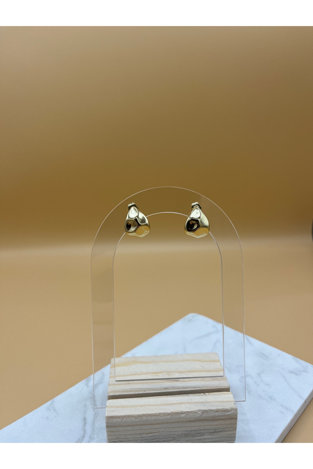 XUPİNG 14K GOLD RENK KENDİNDEN DESENLİ DAMLA KÜPE