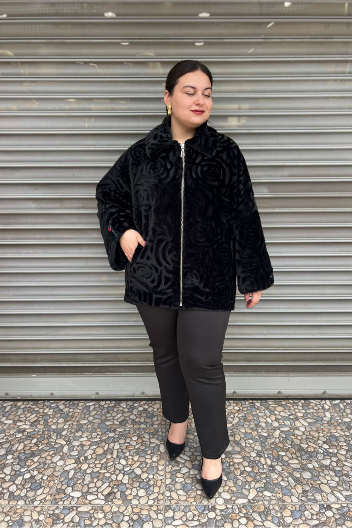 selma Büyük Beden Siyah Astarlı Angora Kürk Mont