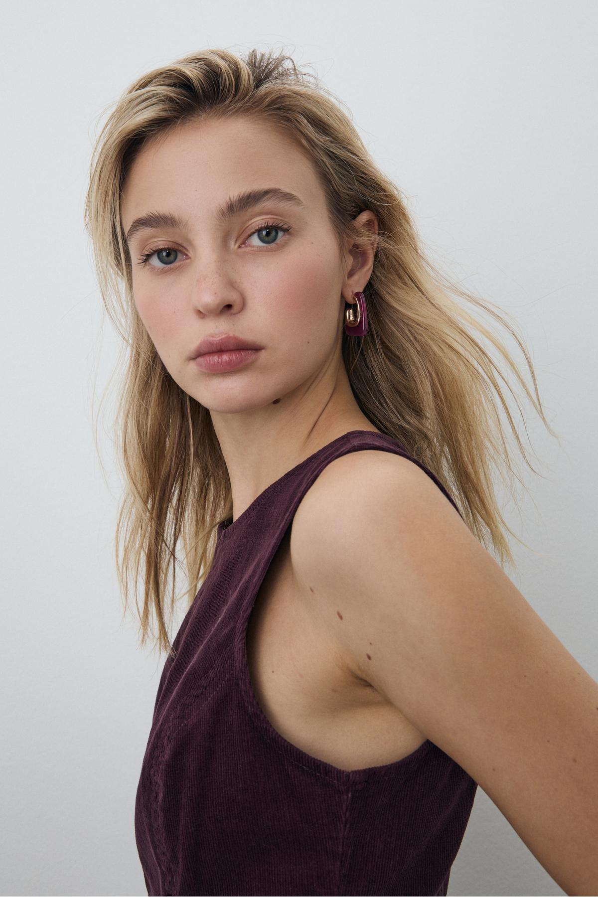 Stradivarius  Kadife kolsuz kısa elbise - Görsel 4