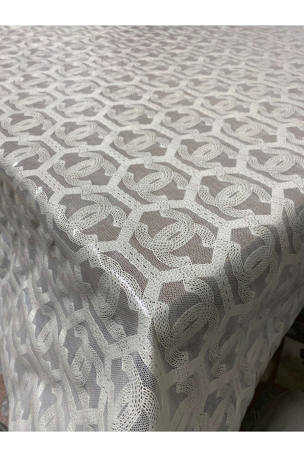 YEK HOME Lace Look Wipable Easy to Clean Anti-Slip Liquid Proof Pvc Tablecloth -CREAM