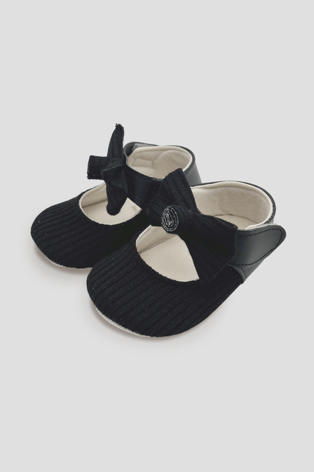 Defne Baby Yumuşacık Triko Dokulu Fiyonk Detaylı İlk Adım Bebek Ayakkabısı fotoğrafı 2 (önizleme)