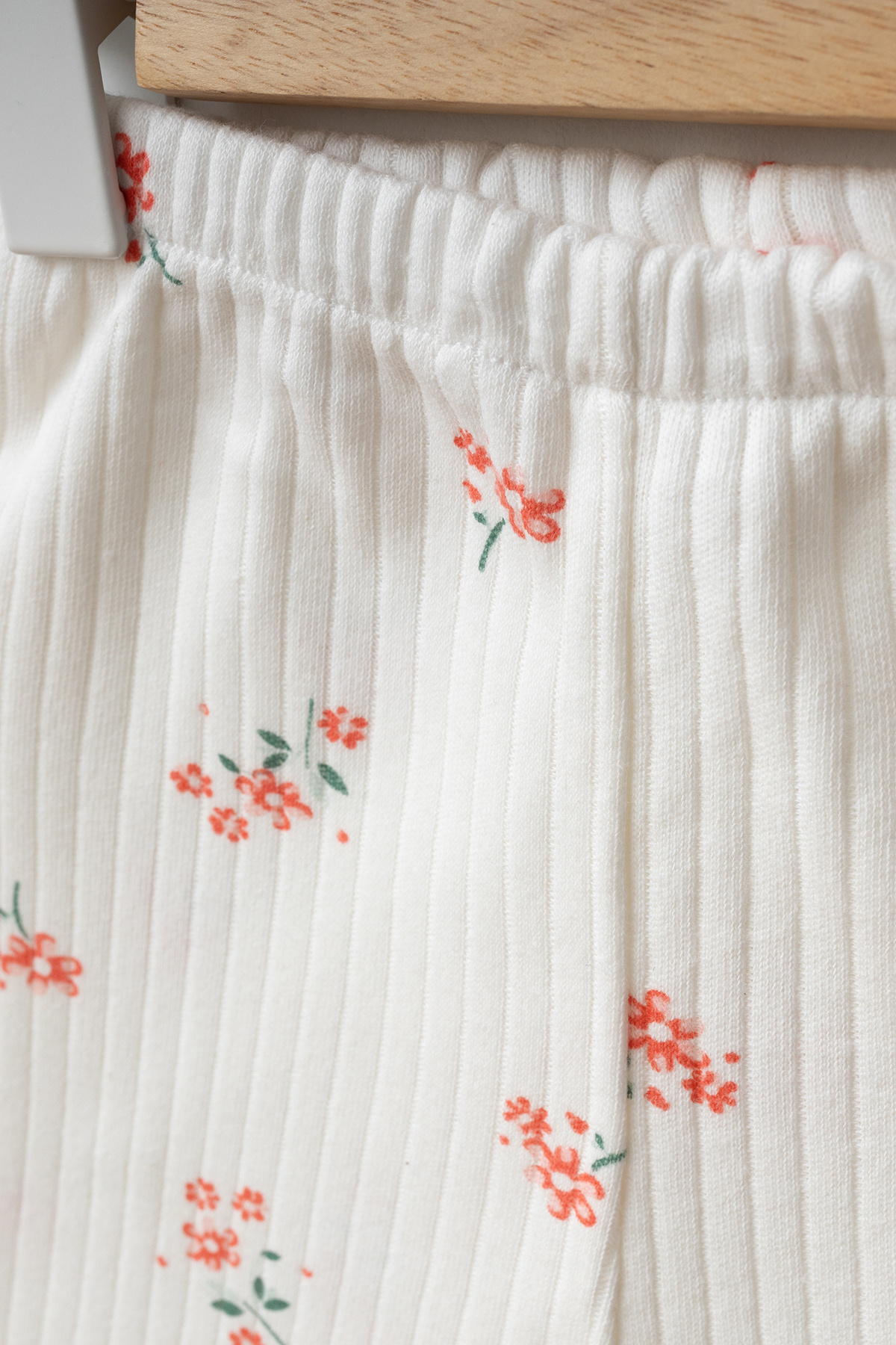 yukobaby bebeğiniz için en doğalı Bebek Raporlu Kır Çiçeği %100 Pamuk 5'li Yenidoğan Hastane Çıkışı Set yk2313 fotoğrafı 3 (önizleme)