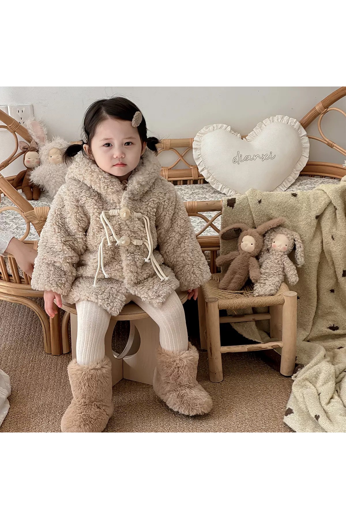 melisam.msg Bebek Kışlık Sevimli Tavşan Kulaklı Peluş Mont fotoğrafı 3 (önizleme)