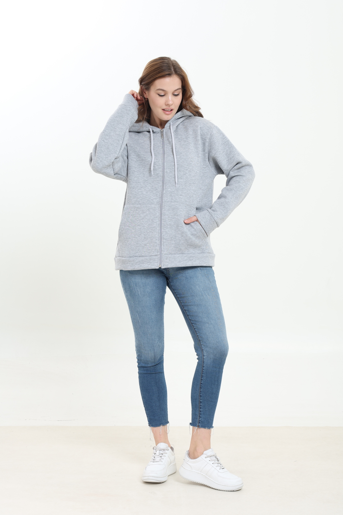 Tight Lady Gri Melanj 3 iplik Kanguru Cepli Kapüşonlu Fermuarlı içi Polarlı Oversize Kadın Sweatshirt Hırka görsel 7