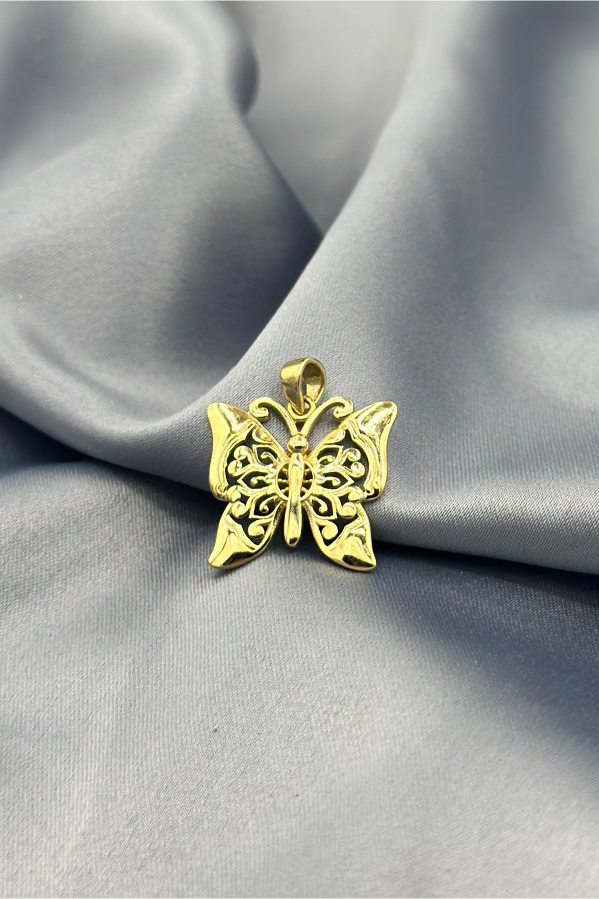 Dağıstanlı Kuyumculuk 14 Ayar Altın Kanatları Motifli Kelebek Kolye Ucu