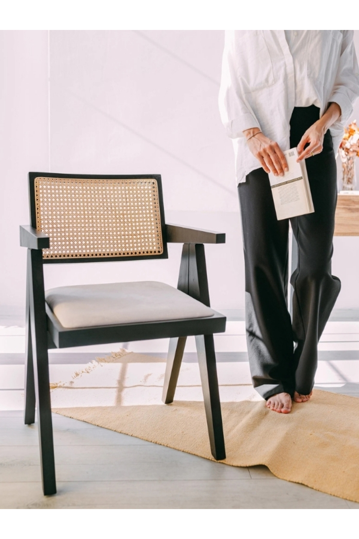 Luna Pergel Hazeranlı Model Hasırlı Ahşap Sandalye Montajlı Gönderim