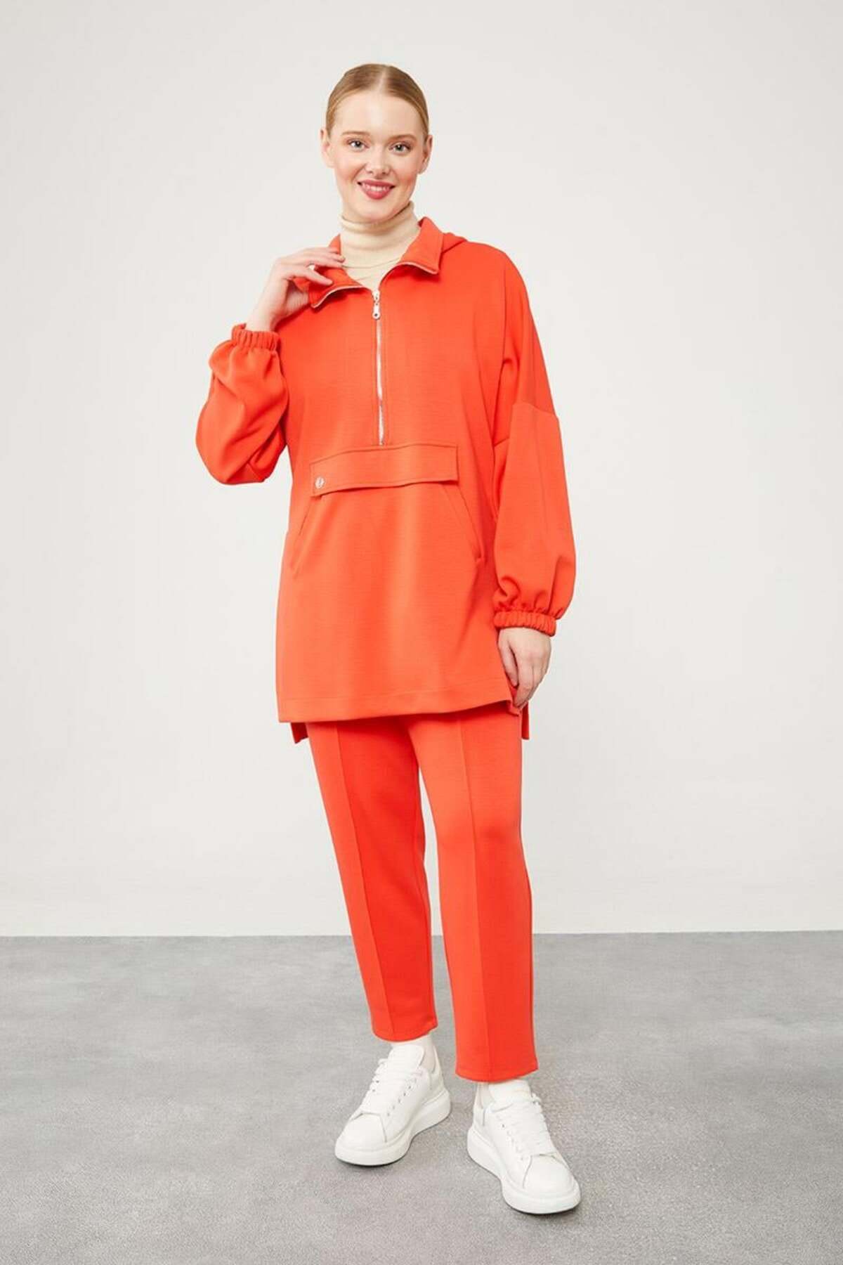 کت و شلوار ورزشی جیب دار کانگورویی نارنجی Levidor