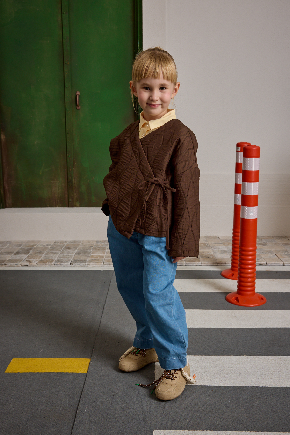 Fahhar Kids Kruvaze Bağlamalı Kapitone Mont Kahverengi fotoğrafı 4 (önizleme)