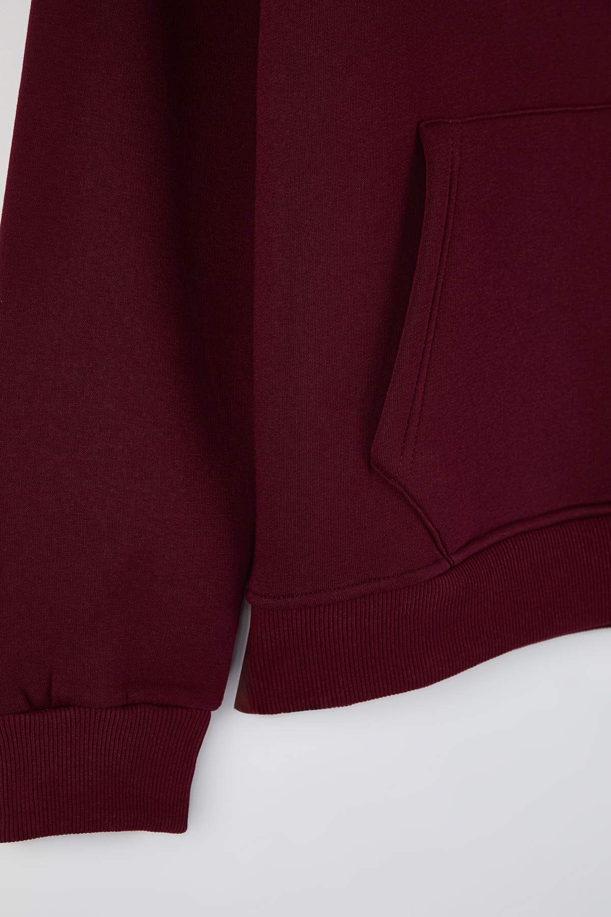 Trendyolmilla  Bordo Oversize/Geniş Kesim Sırtı Nakış Detaylı Kapüşonlu Sweatshirt TMNAW25SW00142 - Görsel 11