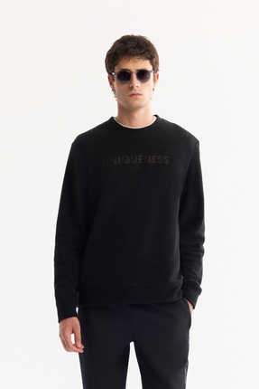 Avva Erkek Siyah Bisiklet Yaka Soft Touch Baskılı Polar Regular Fit Sweatshir...