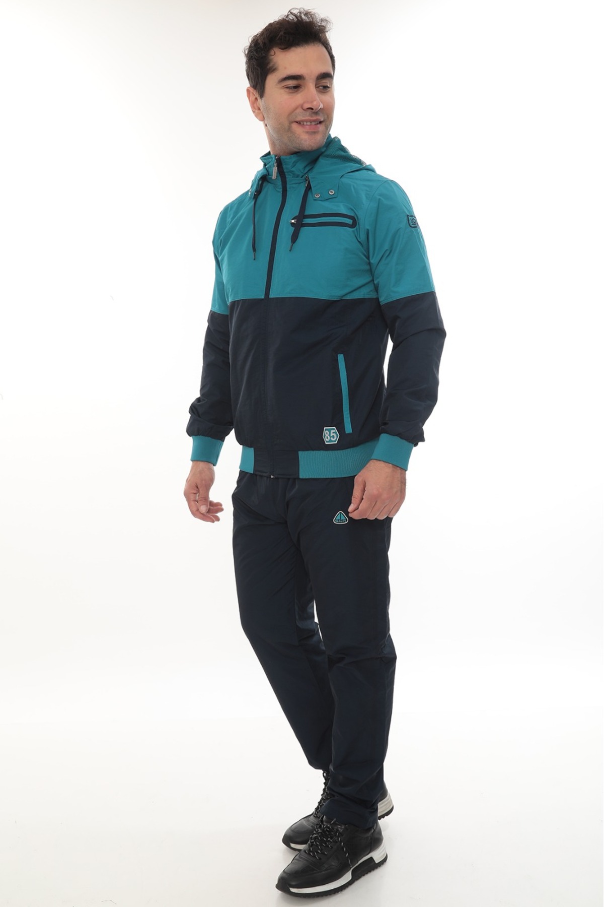 ست لباس ورزشی مردانه کلاهدار جداشونده پارچه ای نخی Twill 4410 — سرمه‌ای — تصویر 6 از 8