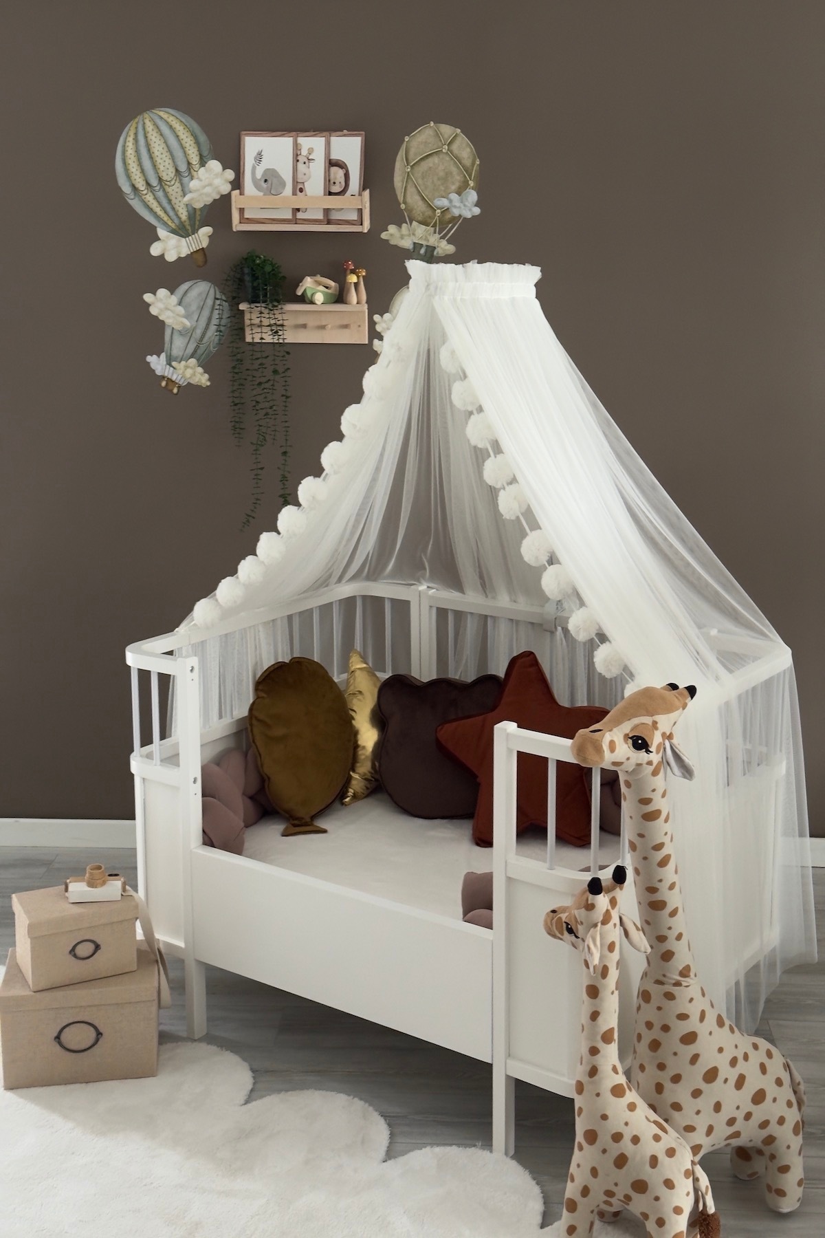 Miniden Beyaz Aparatlı Beşik Cibinliği fotoğrafı 6 (önizleme)