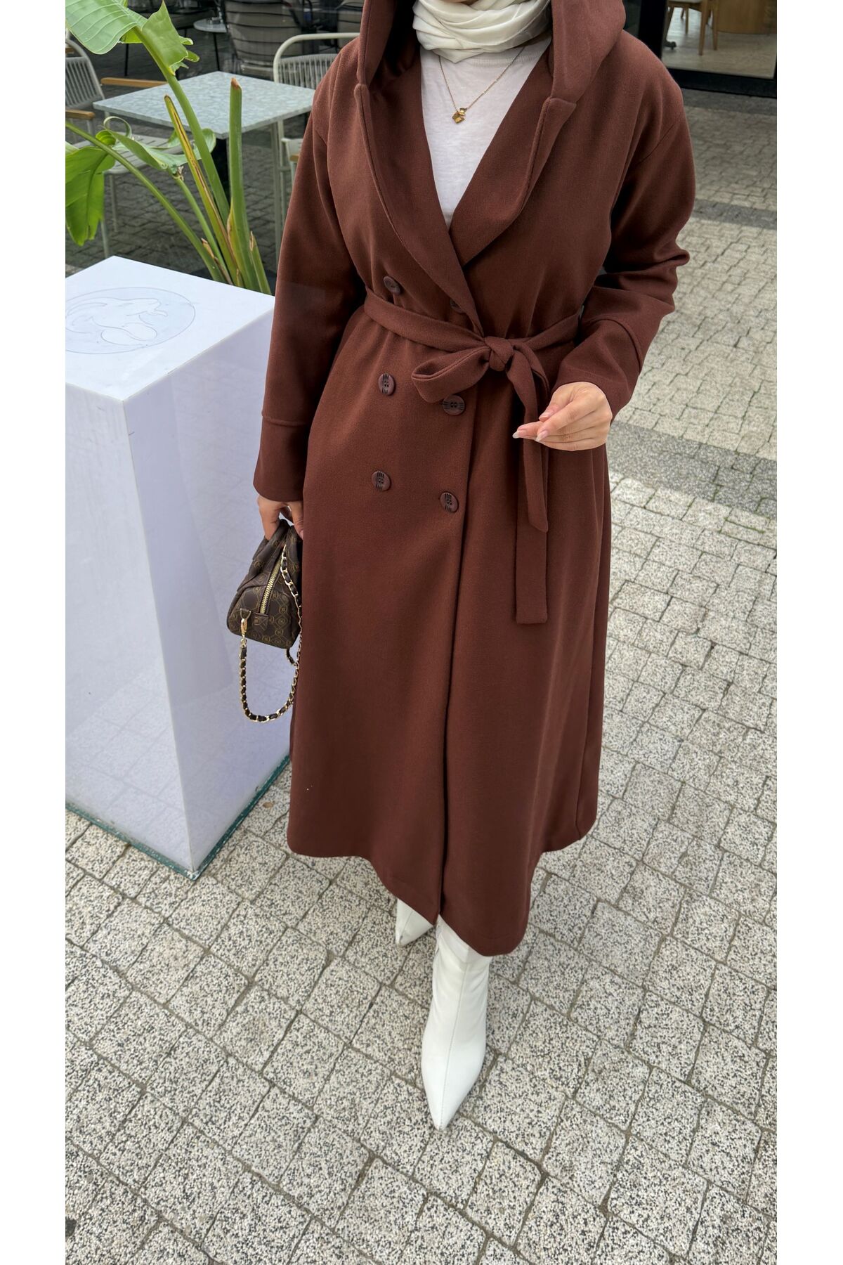 BURCU TESETTÜR  KAPŞONLU KAŞE KABAN - Görsel 9