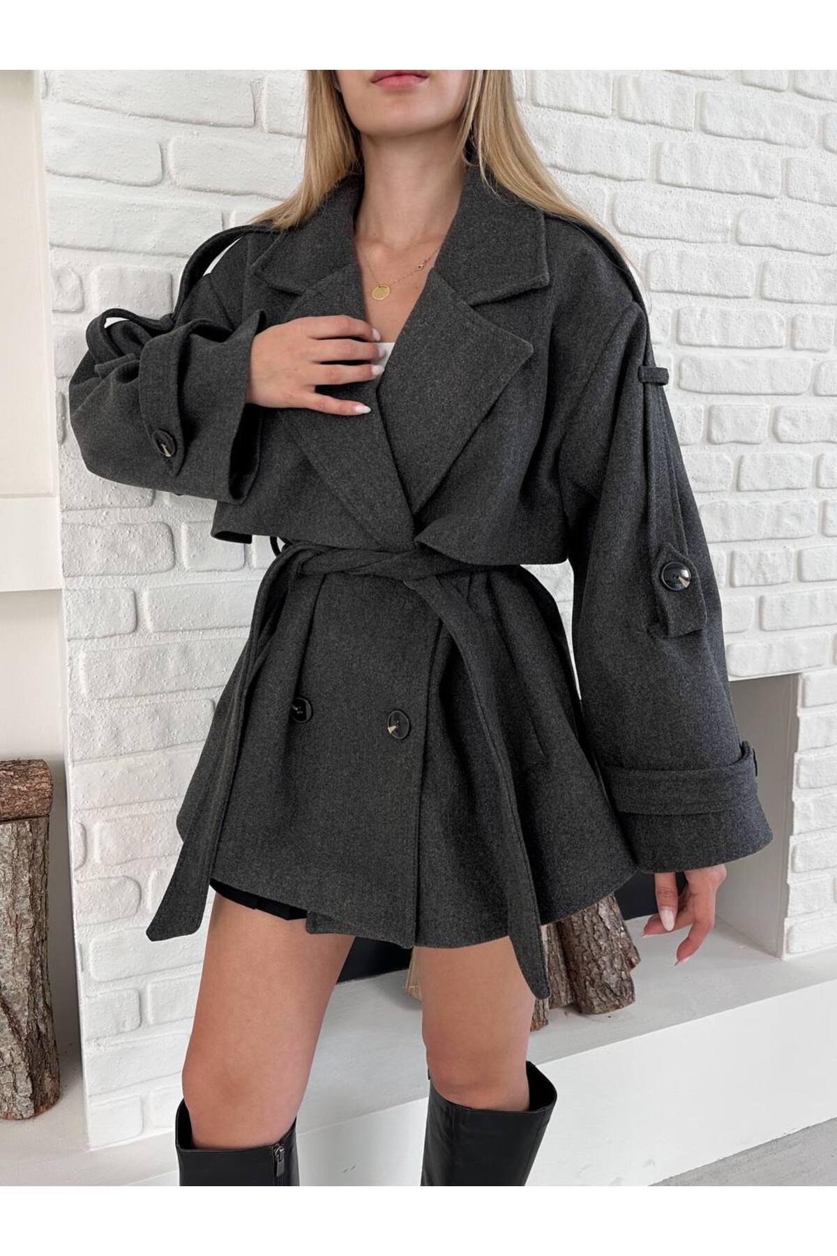 VESS MODA Kadın Kaşe Düğme ve Kuşak Detaylı Kısa Kaşe Kaban Antrasit görsel 5