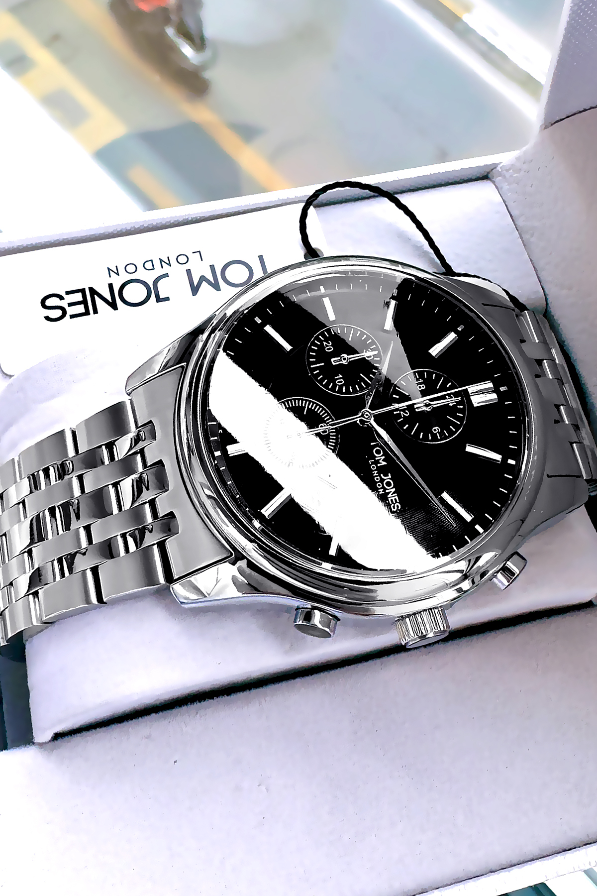 Tom Jones Oriijinal Hediyelik Takvimli Erkek Kol Saati Gümüş Renk