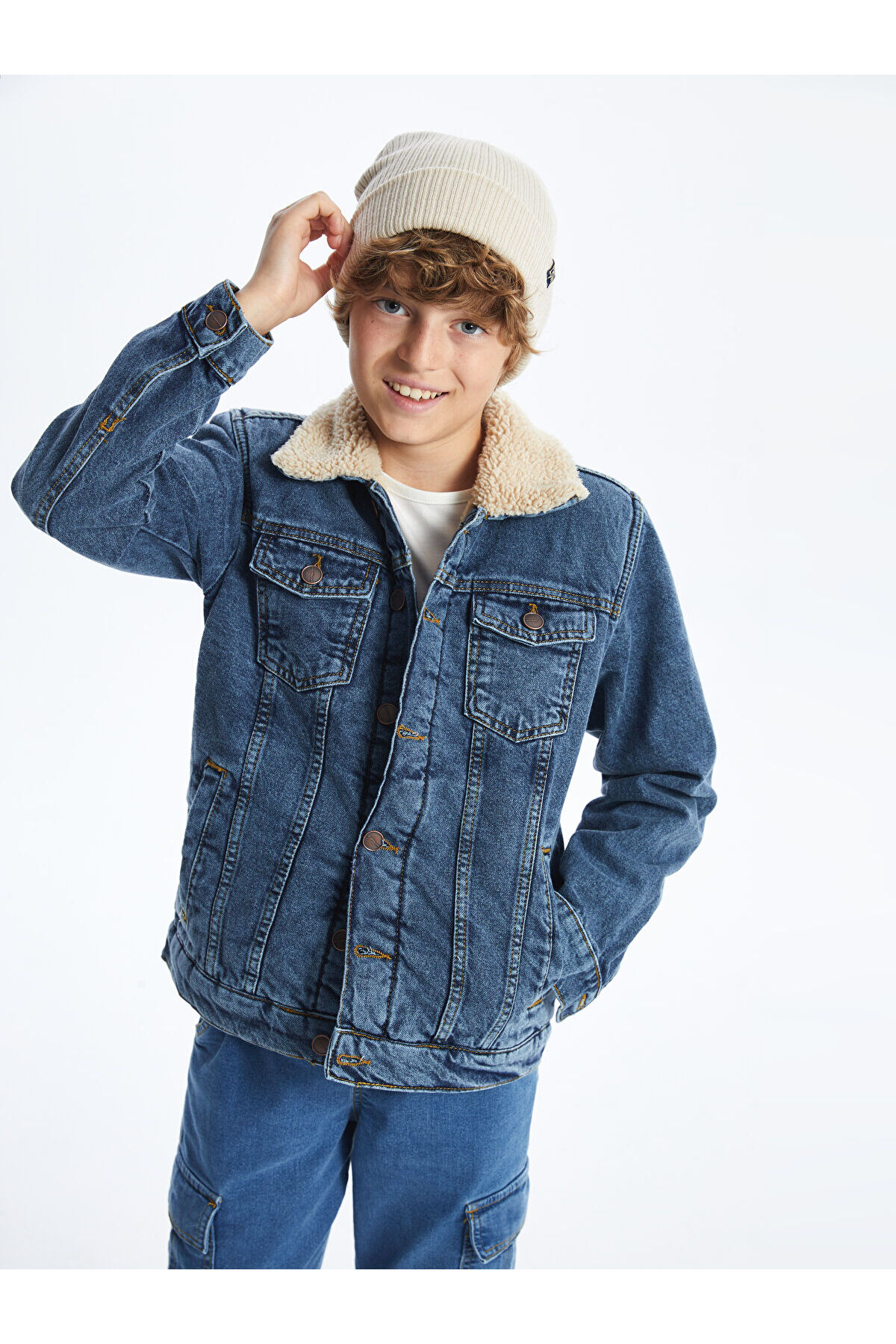 LC Waikiki Erkek Çocuk Jean Ceket fotoğrafı 3 (önizleme)