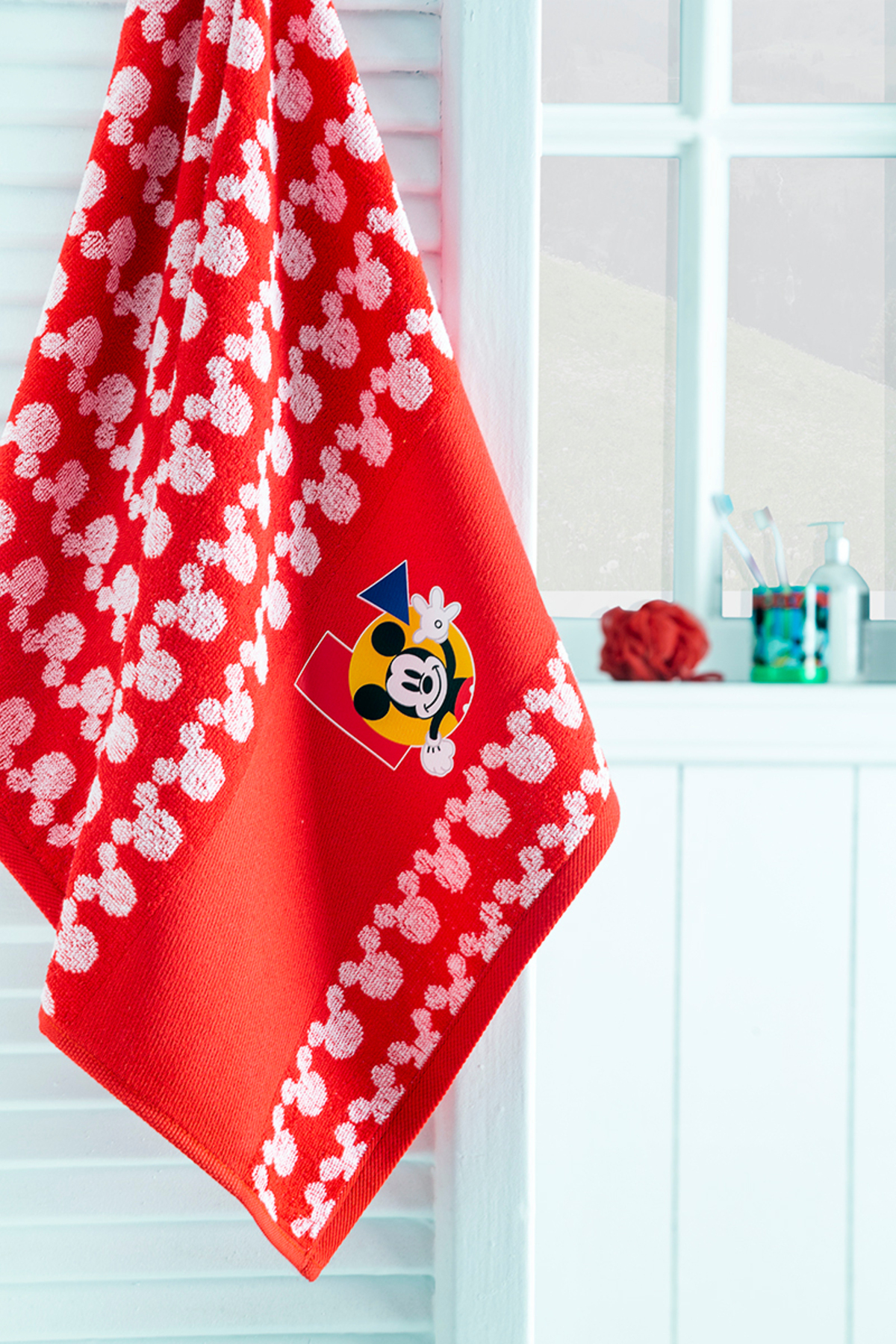 Özdilek Mickey Mouse Enjoy Disney Lisanslı Çocuk Bornoz Seti 5/6 Yaş fotoğrafı 2 (önizleme)