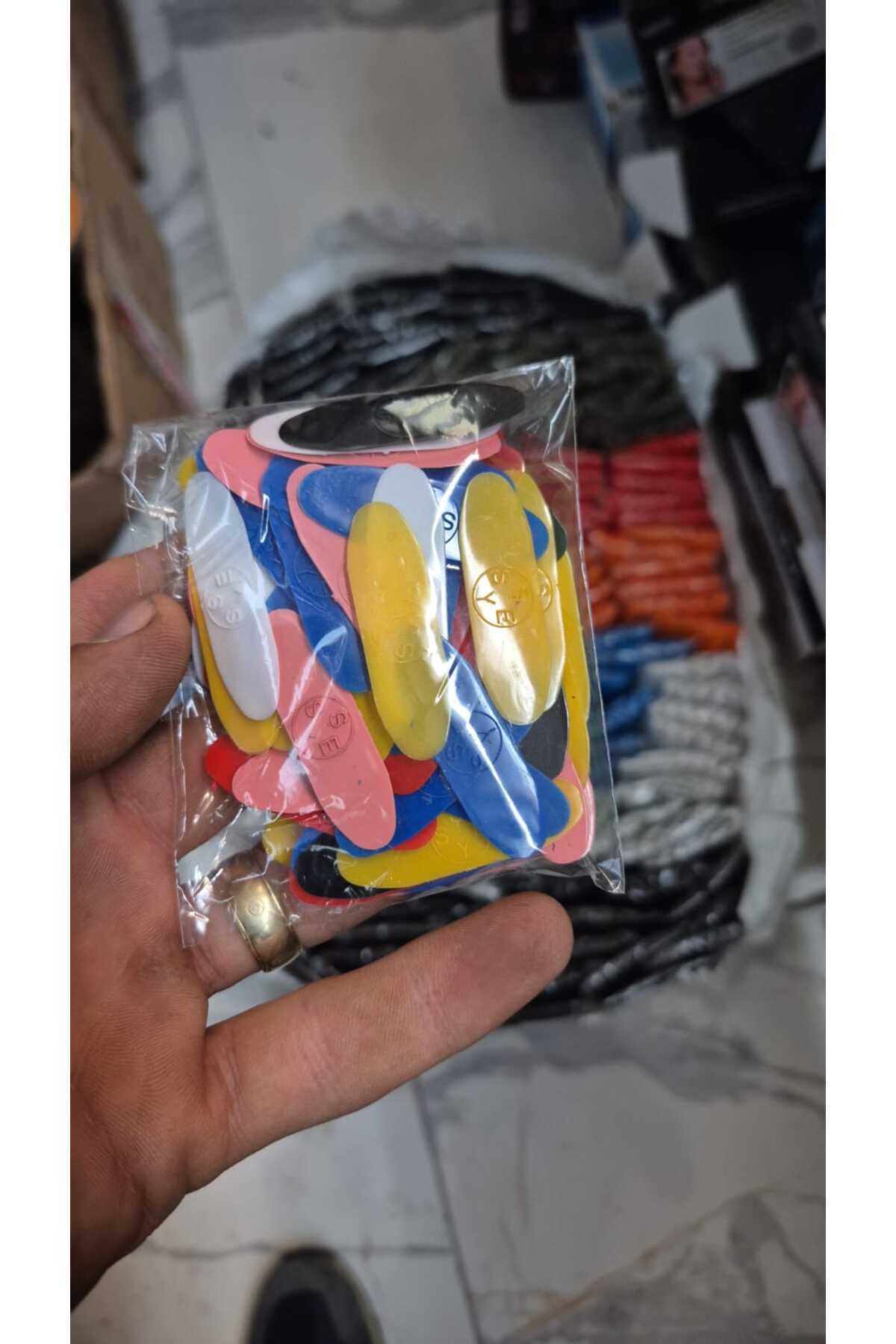 Karin ŞEMSİ YASTIMAN 100 ADT İNCE TATLI SERT ELEKTRO SAZ MIZRABI( 100 ADET)