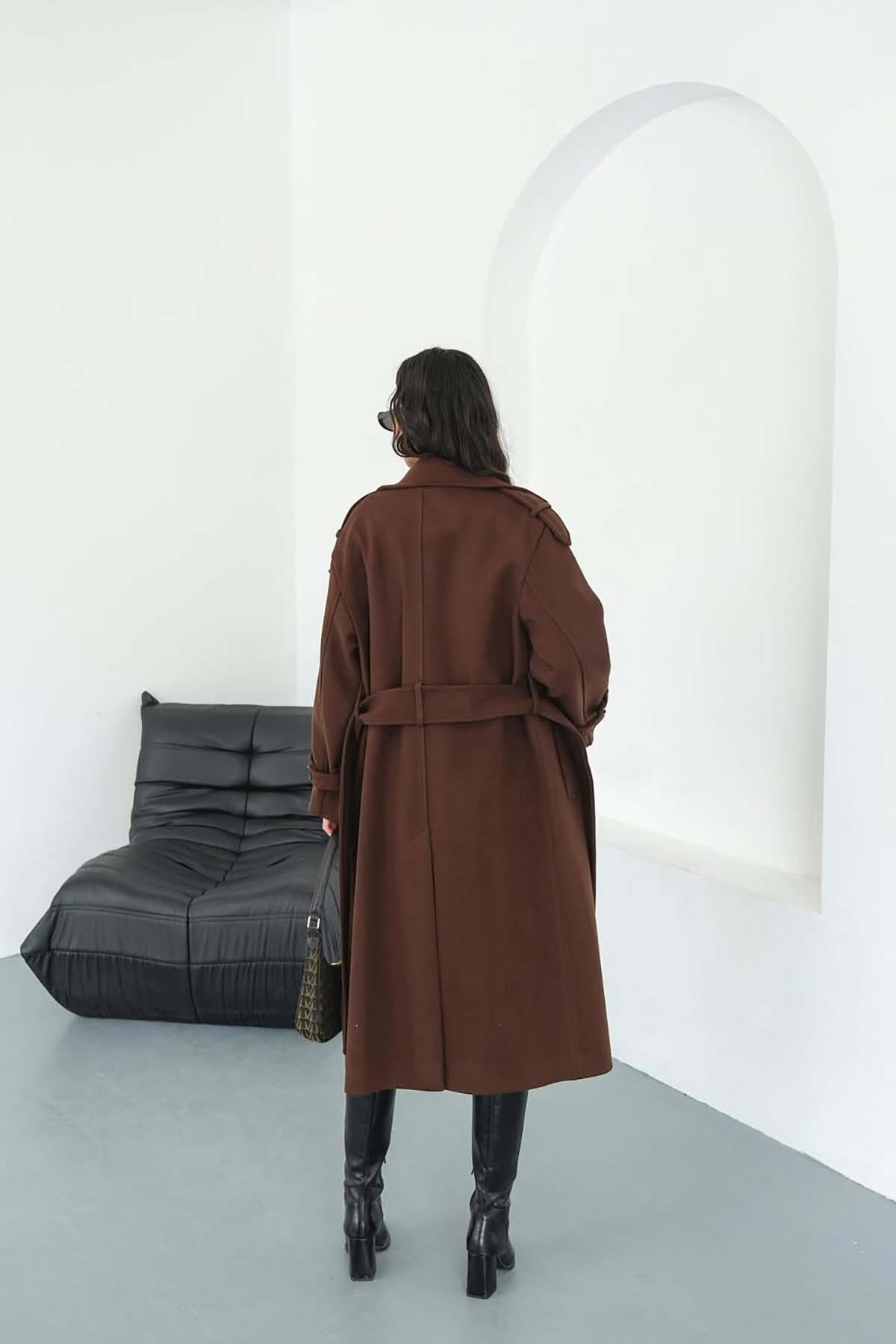 My Loore  Kadın Kahverengi Bağlama Detaylı Astarlı Kaşe Kaban - Görsel 5