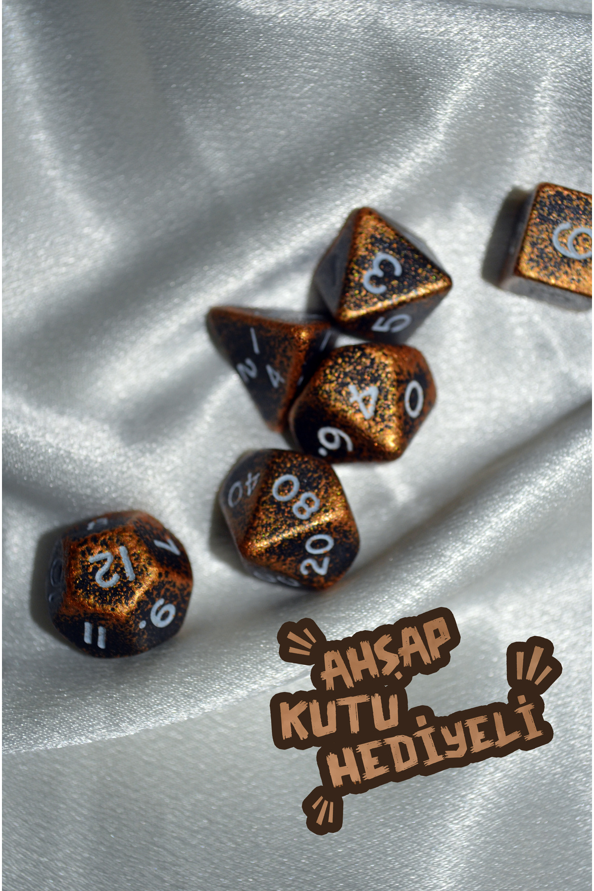 DiceLand Siyah Altın El Yapımı DND Zar Seti – DiceLand, 7’li RPG Zarları + Ahşap Kutu Hediyeli!