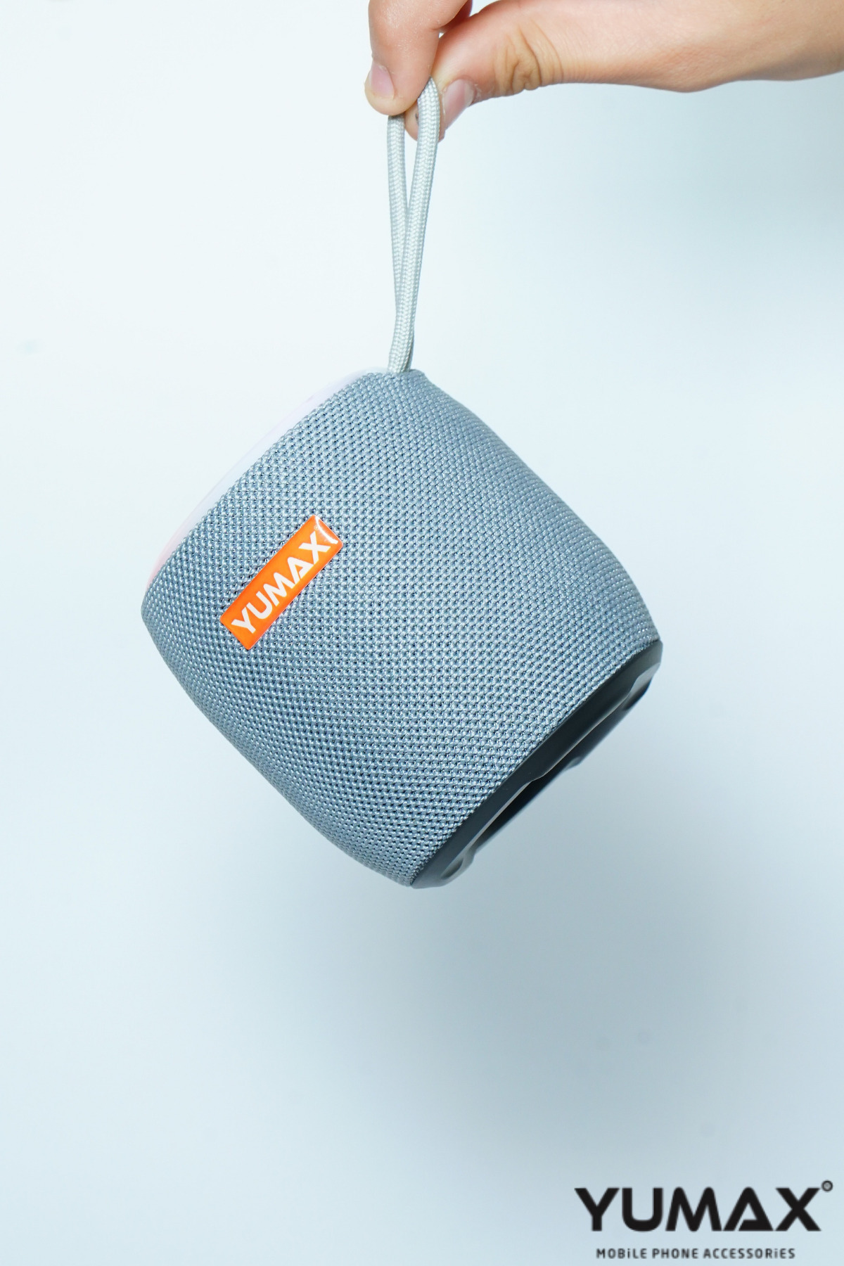 yumax Taşınabilir Bluetooth Hoparlör – Renkli LED Işıklı, 5W Güç, SD & USB Destekli, 5 Renk Seçeneği