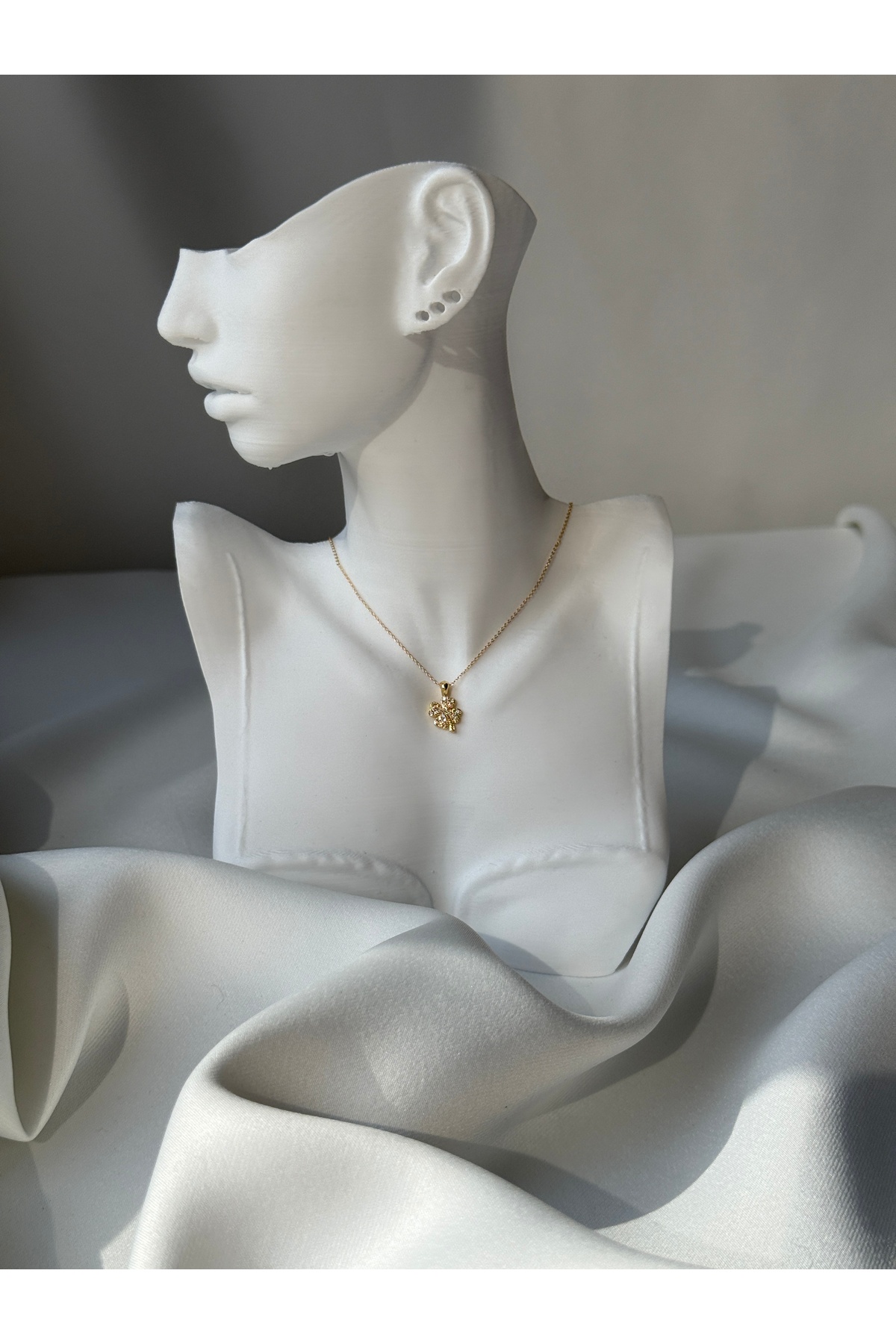 Zirkon Taşlı Kolye Gold