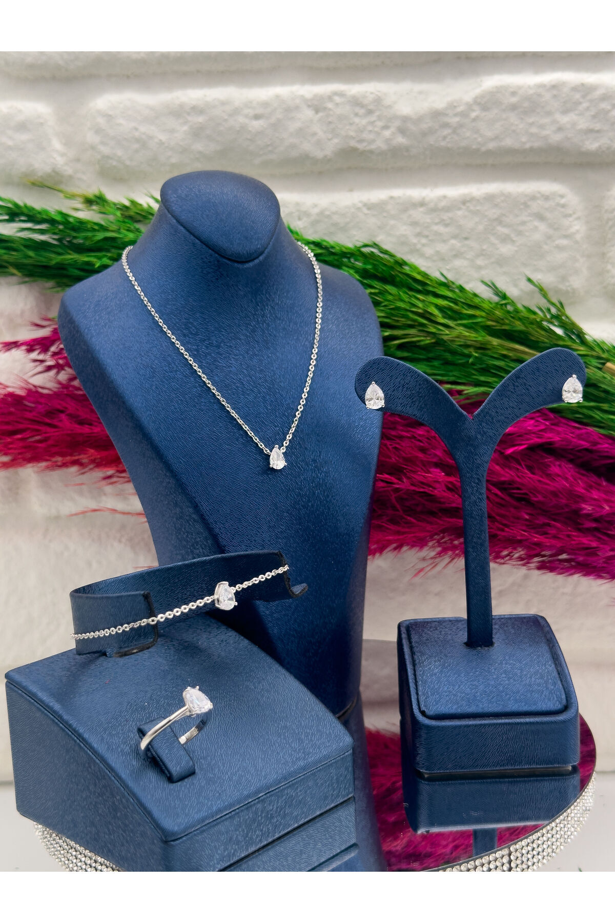 NO BRAND 925 Ayar Gümüş Özel Tasarım 4’lü Damla Modeli Lüks Kadın Takı Seti