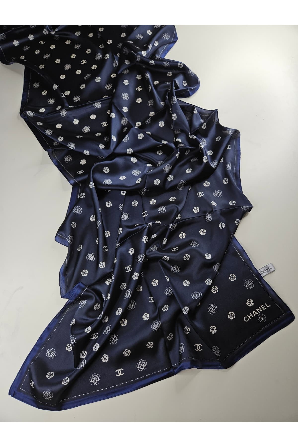 Shiva Scarfs Çiçek Desen Vual İpek Şal Silk Scarfs Shawl Hijab