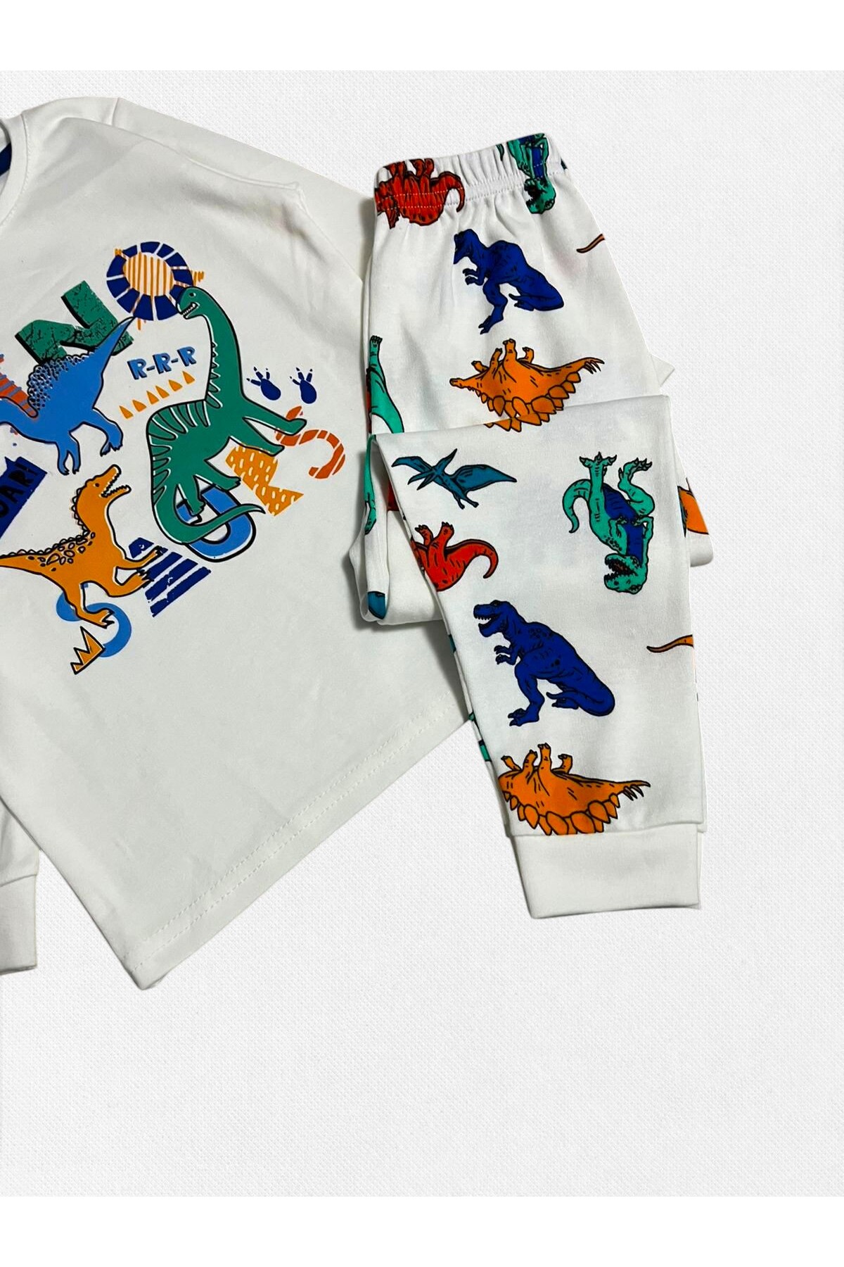elmas kids Erkek Çocuk %100 Pamuklu Beyaz Dinozorlar Desenli Uzun Kollu Kışlık Pijama Takımı fotoğrafı 3 (önizleme)