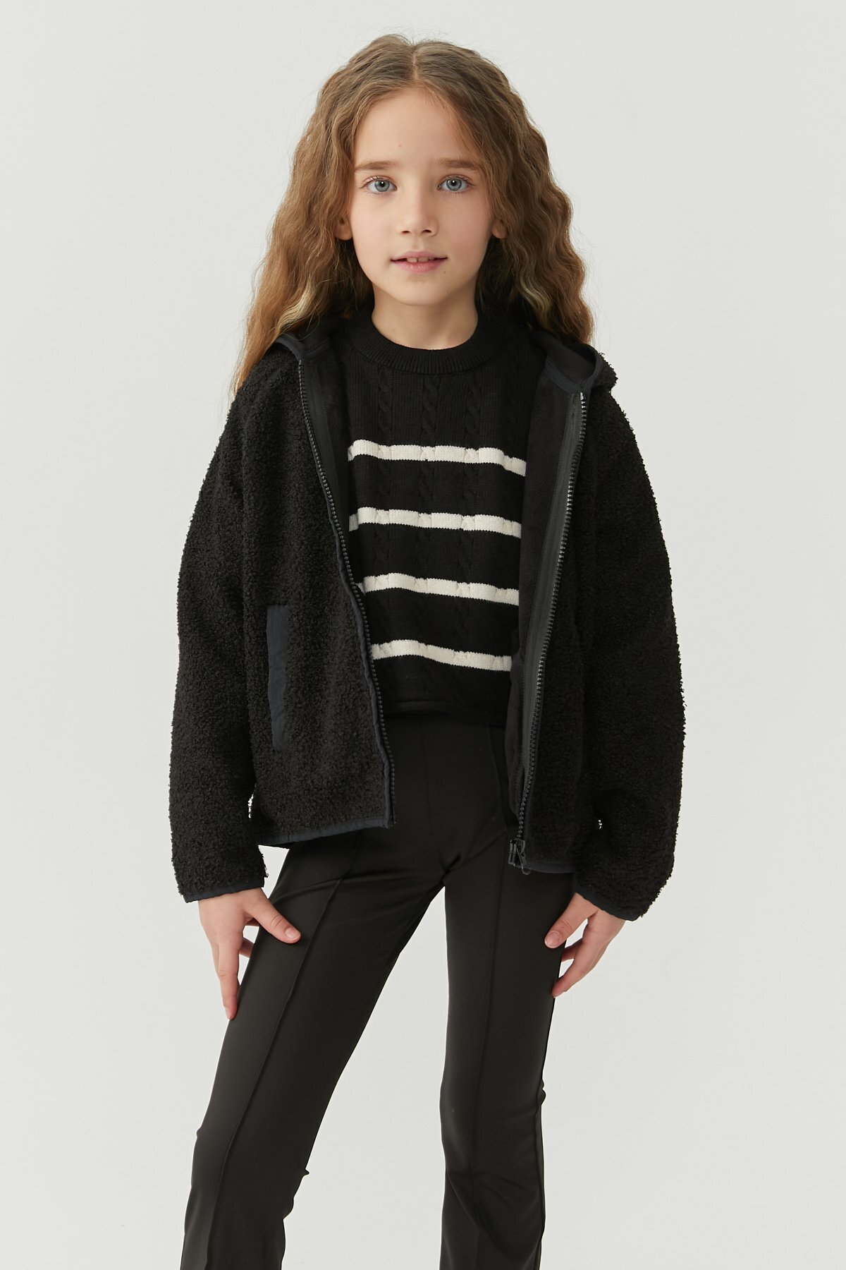  ژاکت کلاه دار نازک دخترانه