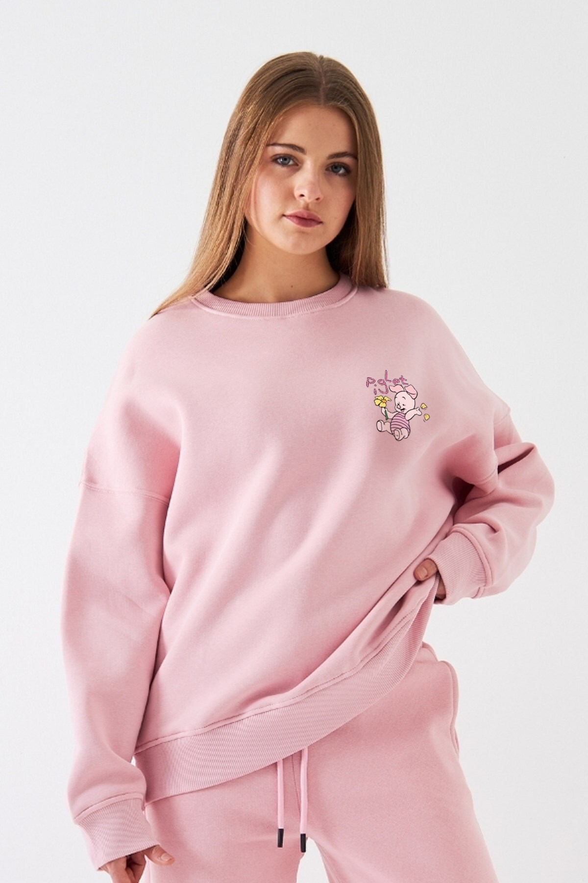 The Champ Clothing  Kadın Oversize Sweatshirt Piglet Bloom Baskılı Pembe – Bisiklet Yaka, 3 İplik Şardonlu Polar - Görsel 5