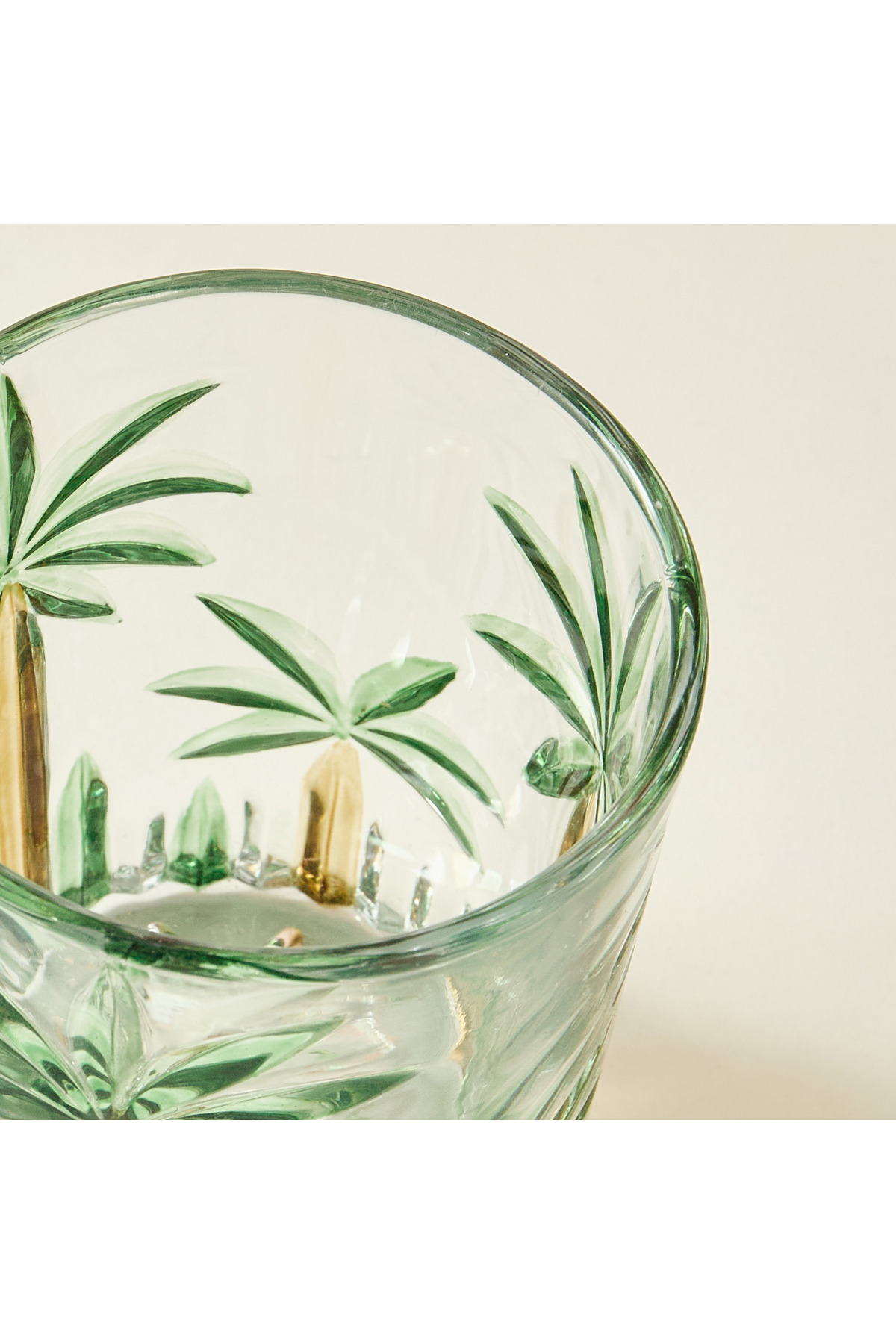 Lifestyle Palm Tree Embossed Glass