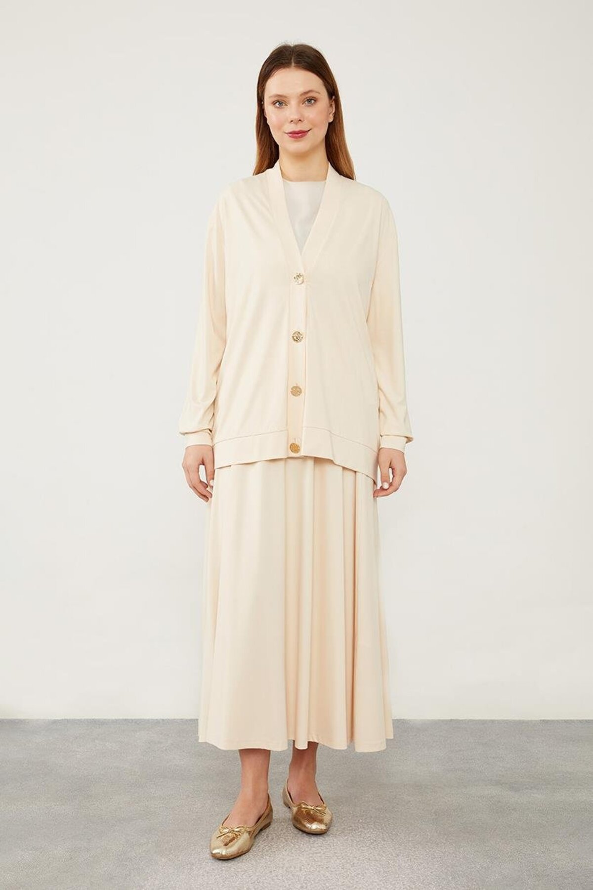 ست ژاکت و دامن دکمه‌دار بژ Levidor