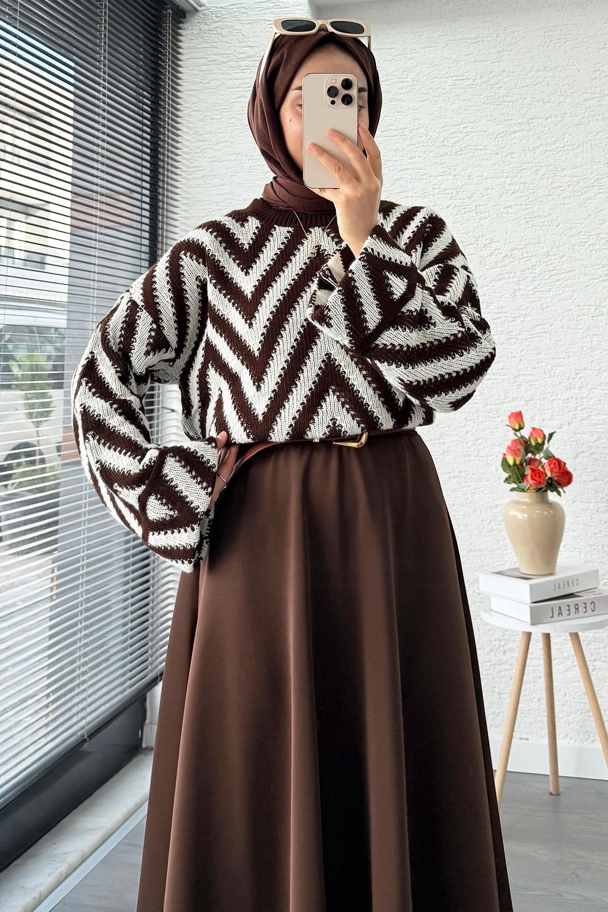 Genel Markalar  Zikzak Desenli Kısa Triko Kazak – Kahverengi - Görsel 8