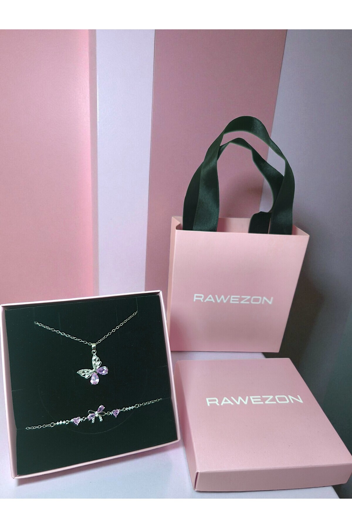 RAWEZON Nerovia Kutulu Çantalı Çelik Pembe Taşlı Kelebek Kolye ve Bileklik Seti-Sevdiklerinize Hediyelik