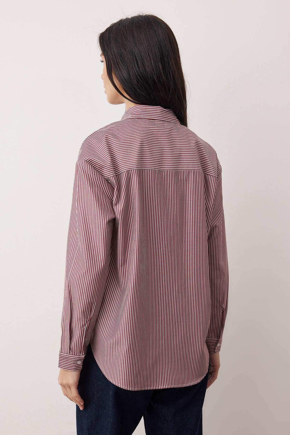 Trendyolmilla  Bordo Çizgili Oversize/Geniş Kalıp Gömlek TWOAW26GO00126 - Görsel 4