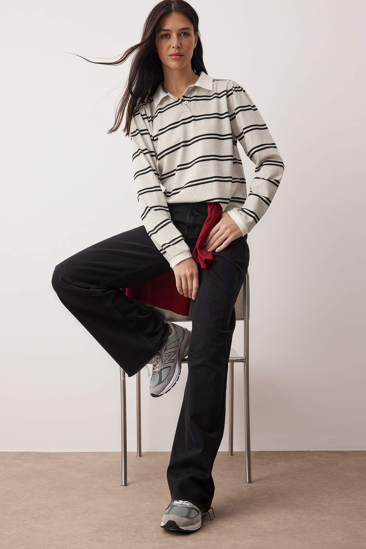 Trendyolmilla  Çok Renkli Çizgili Polo Yaka Fitted/Vücuda Oturan Örme T-Shirt TWOAW26TS00026 - Görsel 2