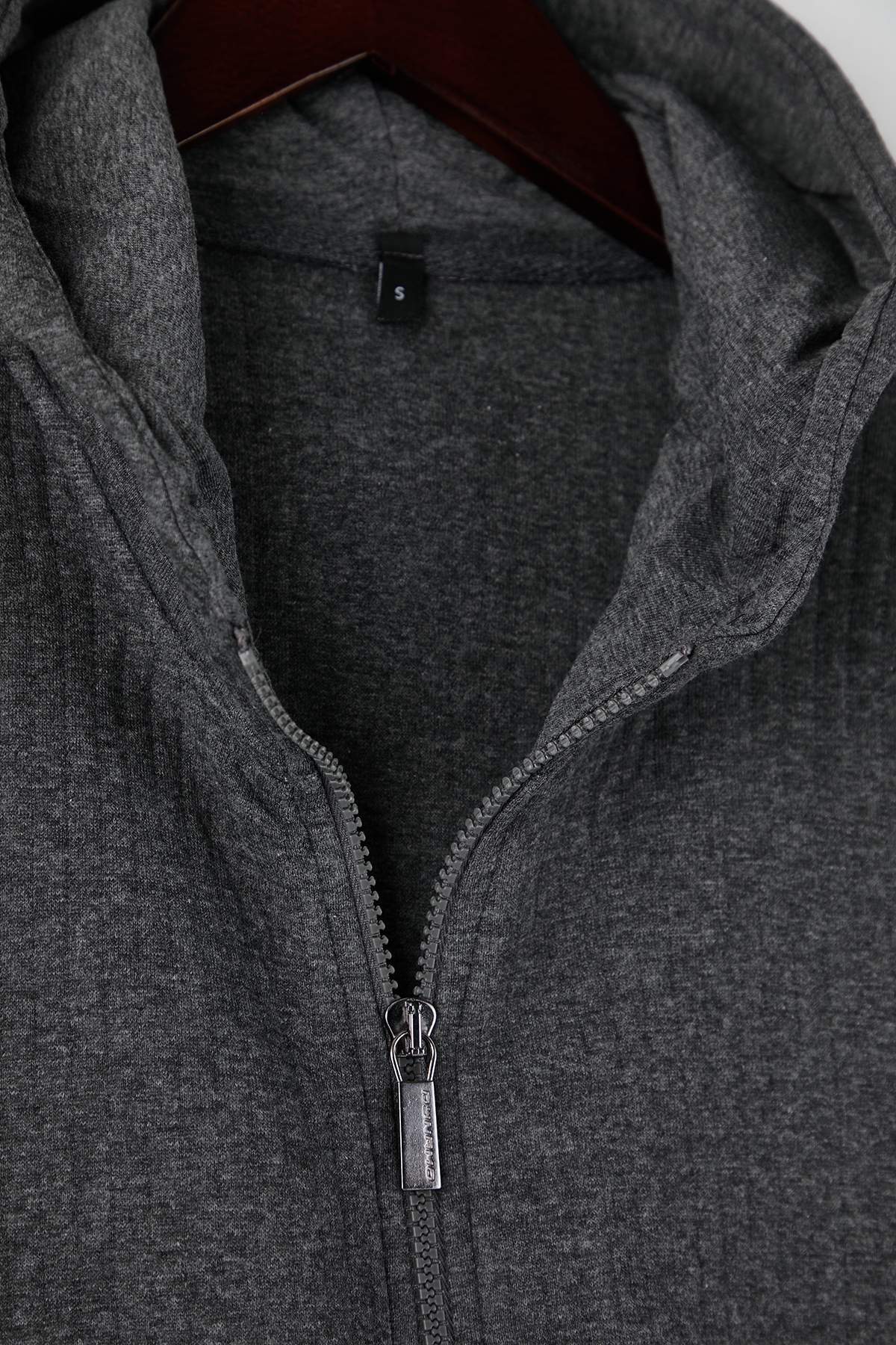 Trendyolmilla  Gri Regular/Normal Kesim Dokulu Kapüşonlu Sweatshirt TMNAW26SW00061 - Görsel 7