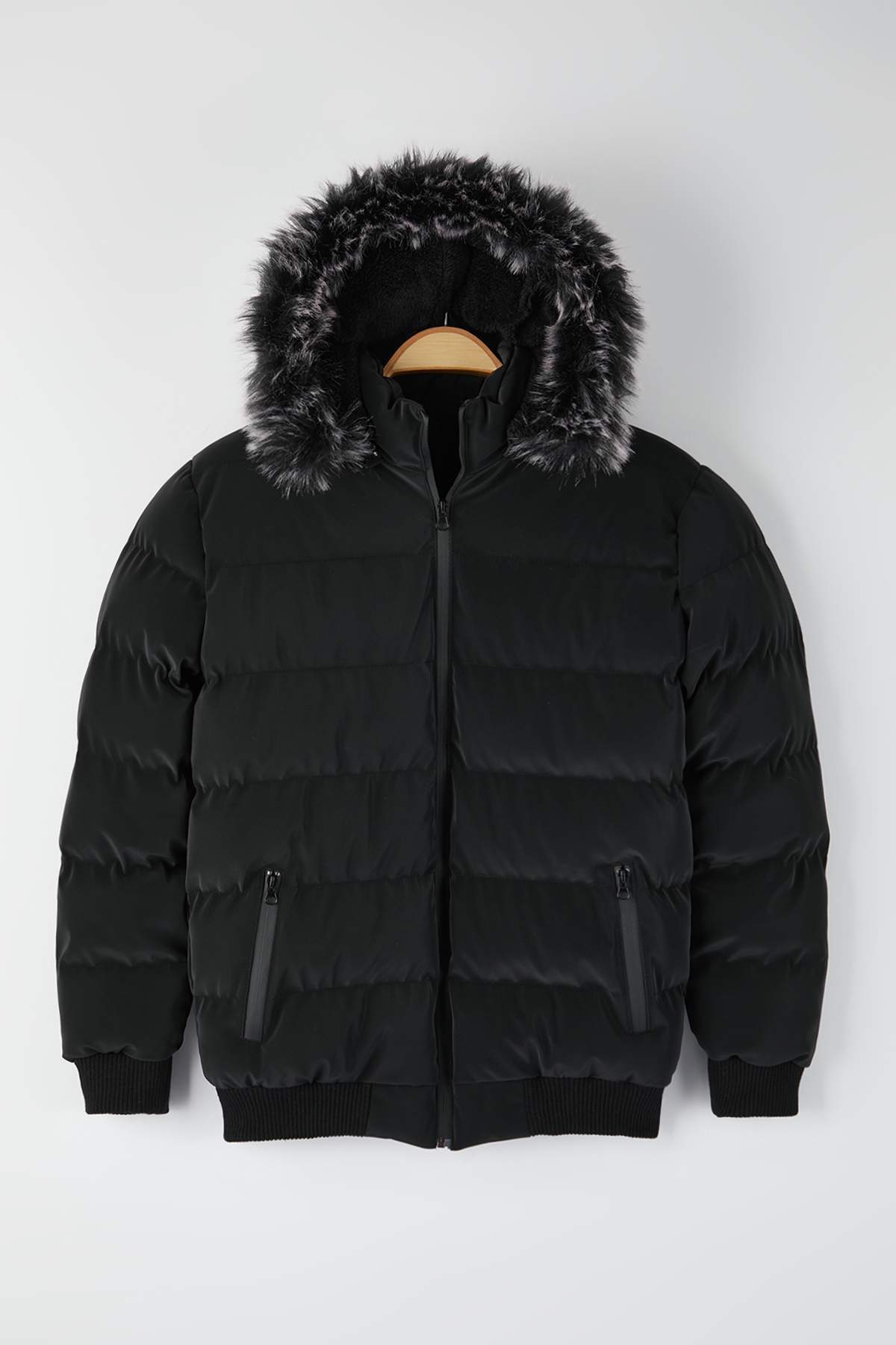 Trendyolmilla Man Siyah Regular Erkek Mont TMNAW26MO00028