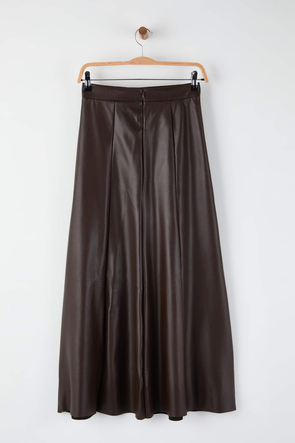 Trendyolmilla  Koyu Kahverengi Suni Deri Yüksek Bel Maxi Etek TWOAW24ET00151 - Görsel 7